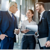 team disscuss about marketing